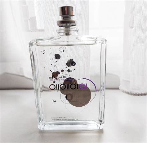 molecule 01 perfume for women.